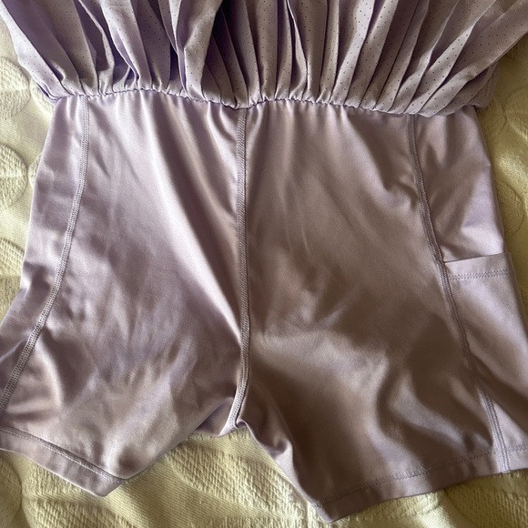 EUC Old Navy girls size 14/16 Lavender skort. Perforated lightweight fabric. - Picture 6 of 9